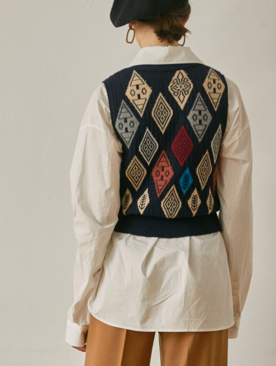 Jacquard Pattern Knit Vest